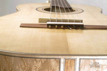 Ladda upp bild till gallerivisning, Birds eye maple classical guitar top and en graft