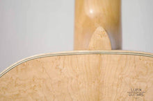 Ladda upp bild till gallerivisning, Birds eye maple classical guitar heel
