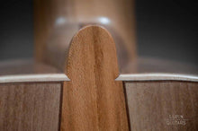Ladda upp bild till gallerivisning, Walnut classical guitar heel
