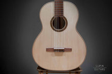 Ladda upp bild till gallerivisning, Spruce top classical guitar body