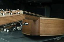 Ladda upp bild till gallerivisning, Mandola