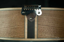 Ladda upp bild till gallerivisning, Mandola