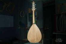 Ladda upp bild till gallerivisning, Mandola