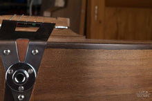 Ladda upp bild till gallerivisning, Steel string bottom view tailpiece detail