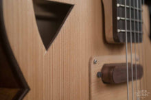 Ladda upp bild till gallerivisning, Steel string red pickup detail