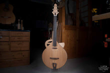 Ladda upp bild till gallerivisning, Steel string front view