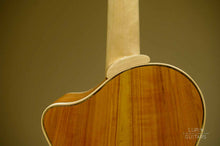 Ladda upp bild till gallerivisning, Soprano ukulele