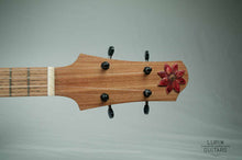 Ladda upp bild till gallerivisning, Tenor Ukulele