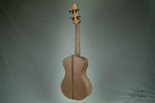 Ladda upp bild till gallerivisning, Tenor Ukulele