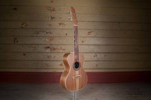 Ladda upp bild till gallerivisning, Tenor ukulele - Flora Model