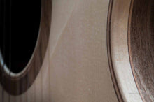 Ladda upp bild till gallerivisning, Rosette classical guitar side view
